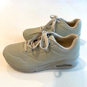 Skechers Uno Stand On Air Cream Air Cooled Memory Foam Sneakers Women’s size 7.5